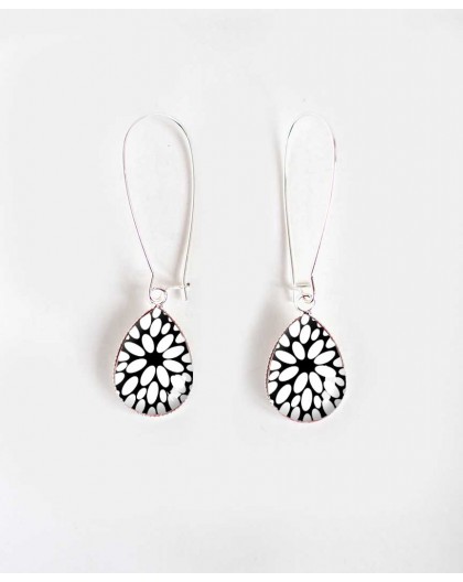 Earrings, small drop, black and blancl Flower, silver, woman's jewelry