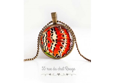 Collier Pendentif Cabochon Aile De Papillon Orange Et