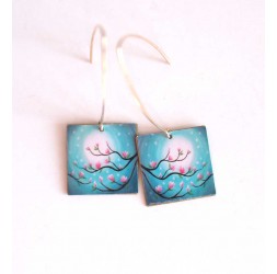 Boucles d'oreilles, pendantes, fantaisie,  Magnolias rose et bleu, artisanat