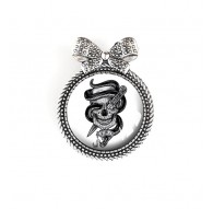 berretto Pin, cranio, spirito gotico, in bianco e nero, l'argento