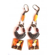 Boucles d'oreilles, pendantes, fantaisie, petite fée, tons marrons, ambre, jaune, bronze