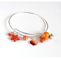 Bracelet femme, jonc argenté, perles orange et cabochon
