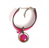 Bracelet femme, cuir fushia, cabochon fleuri rouge et fushia