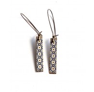 Colgante pendientes de las orejas, minimalista, limpia, flores. amarillento negro, bronce