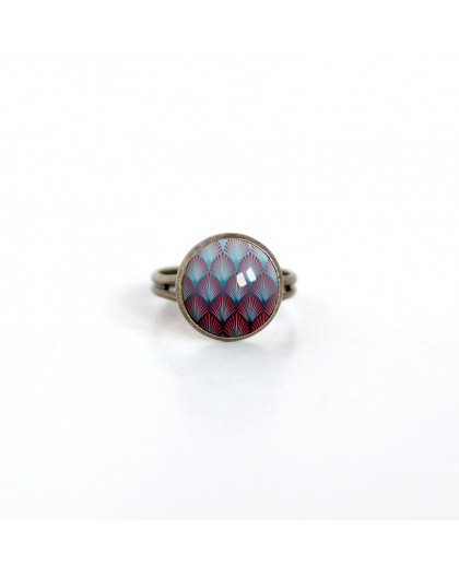 Petite bague cabochon, 12 mm, illustration géométrique, bordeau et bleu bronze