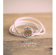 Pulsera brazalete de imitación cuero blanco, Peacock bird cabochon