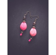 Boucles d'oreilles, pendantes, Howlite fushia, bronze