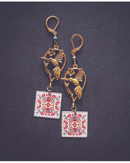 Colibri earrings, gold, red, white