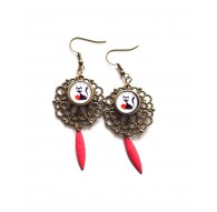 Boucles d'oreilles, Petit chat et pelote rouge, bronze