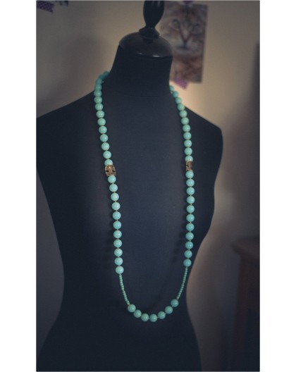 Halskette Halskette mit pastellblauen und bronzenen Perlen