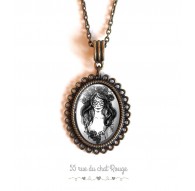 Cabochon pendant necklace, Gothic spirit, La muerta