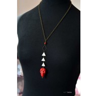 collana di lunghezza media, perla pendente teschio rosso, bronzo